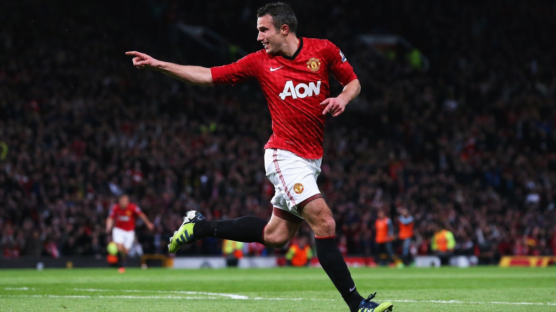 “直线冲刺：极速飙车的燃爆瞬间”，超跑直线加速比赛